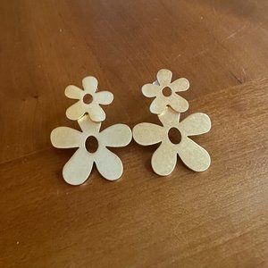 Fun flower earrings